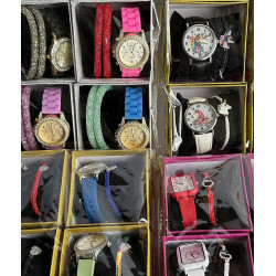 COFFRET MONTRE ET BRACELET FANTAISIE