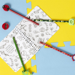 COFFRET CAHIER D ACTIVITES 20 CRAYONS ET 20 GOMMES